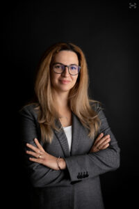 Цветелина Великова